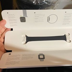 Iwatch Solo Loop size 5  / Sm black 40 mm